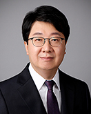 윤성욱 비상임이사